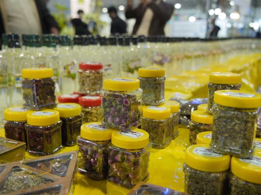 همراهی ۳ ساله بنیاد برکت با کسب و کارها