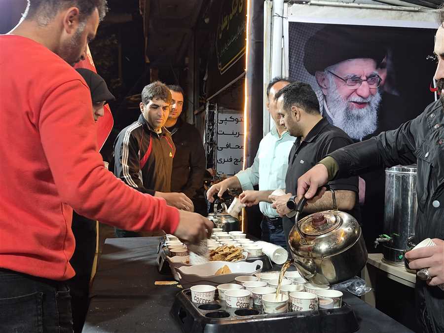 چراغ موکب "طریق الحسین" روشن است + تصاویر