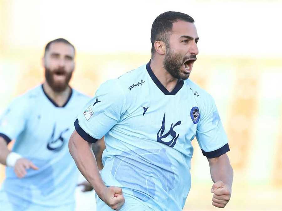 بازیکن ساروی، آقای گل لیگ فوتبال کشور شد